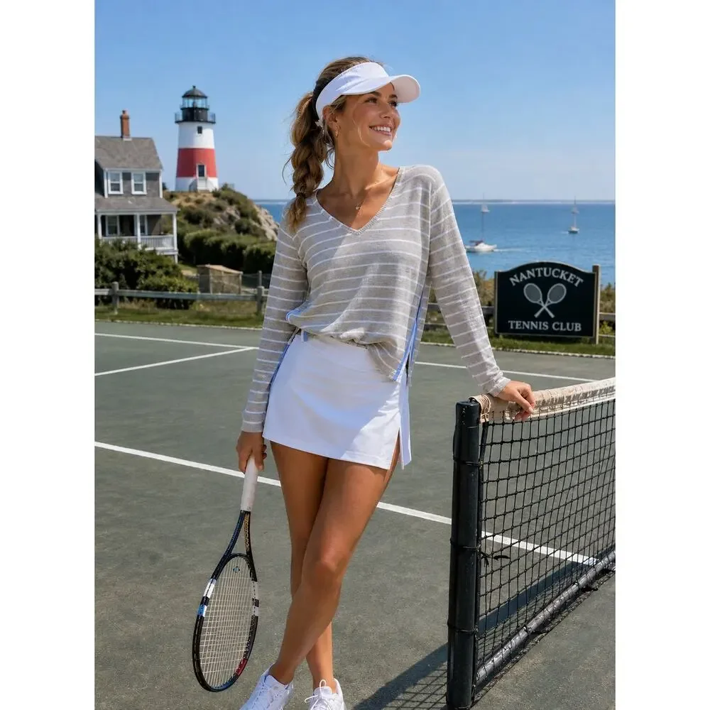 Nwt womens sz Medium vineyard vines side seam stripe v neck light grey sweater - Picture 1 of 6